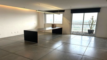 SALA COMERCIAL COM 90M², COPA, 2 BANHEIROS E 2 VAGAS DE GARAGEM!